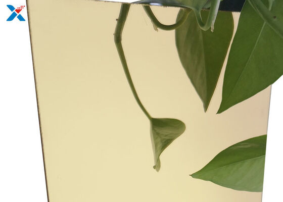 la feuille acrylique de miroir d'or de 1mm a dur enduit le plat extérieur de perspex